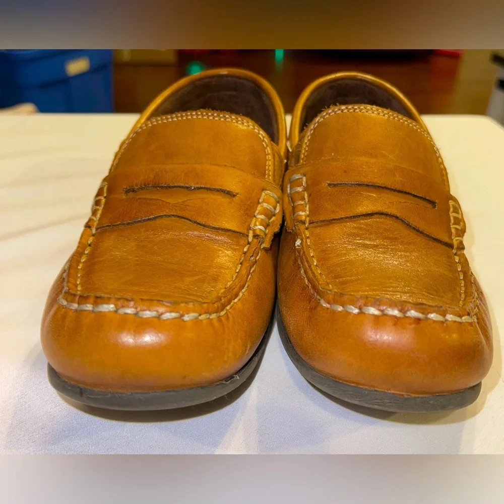 Florsheim kids 2M Boys brown leather slip on loafer memory foam